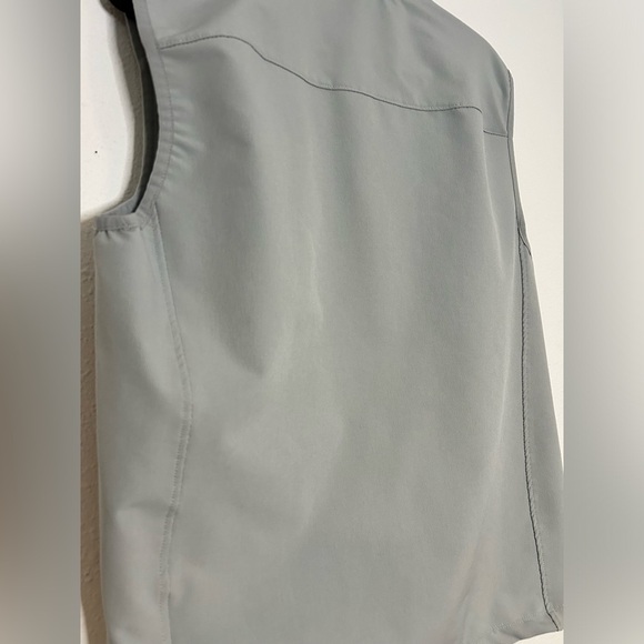 32 Degrees Gray Performance Midweight Tech Vest Size Medium - Picture 4 of 8